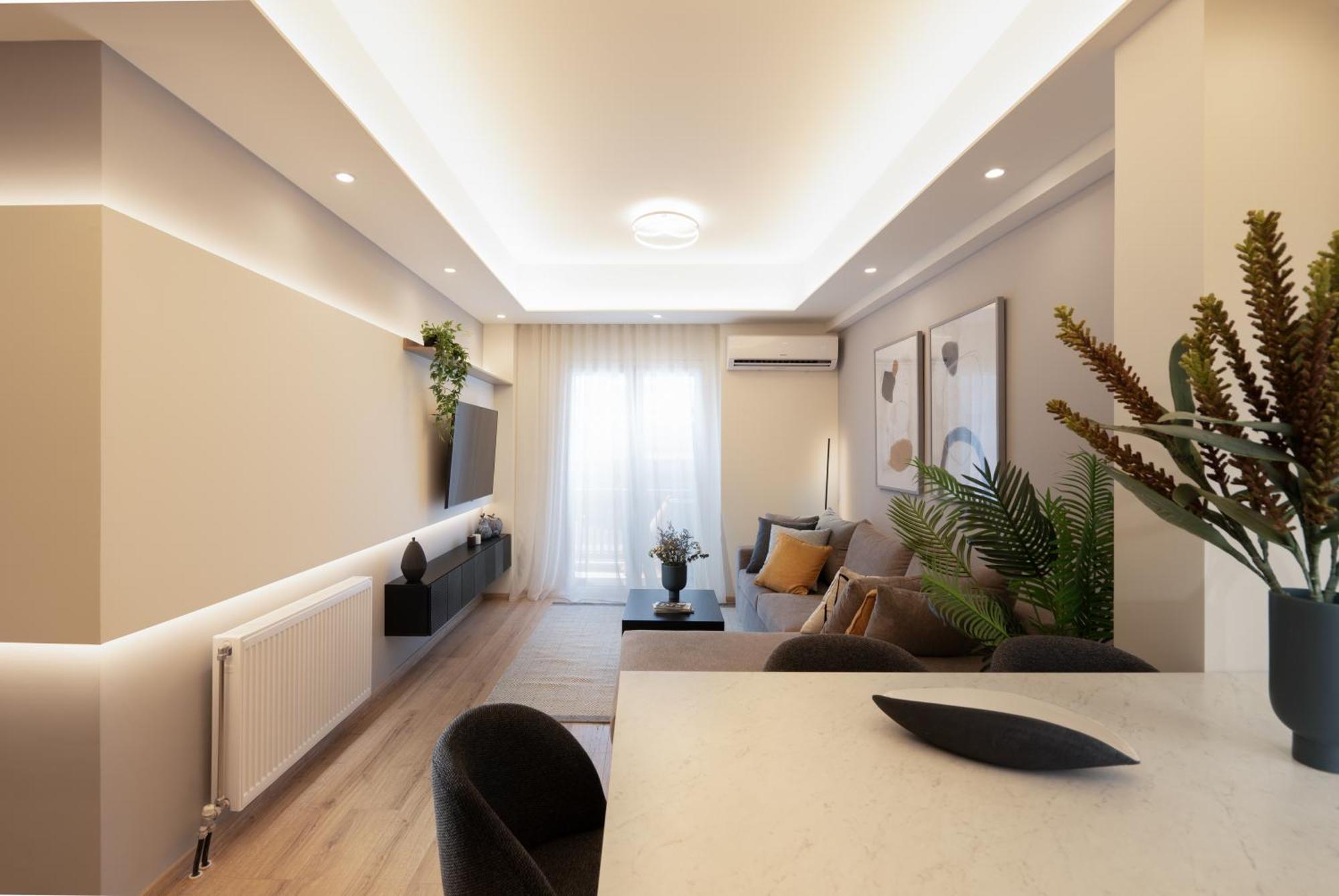 Newly Renovated 2 Bedroom Apartment, 5Min To Metro أثينا المظهر الخارجي الصورة