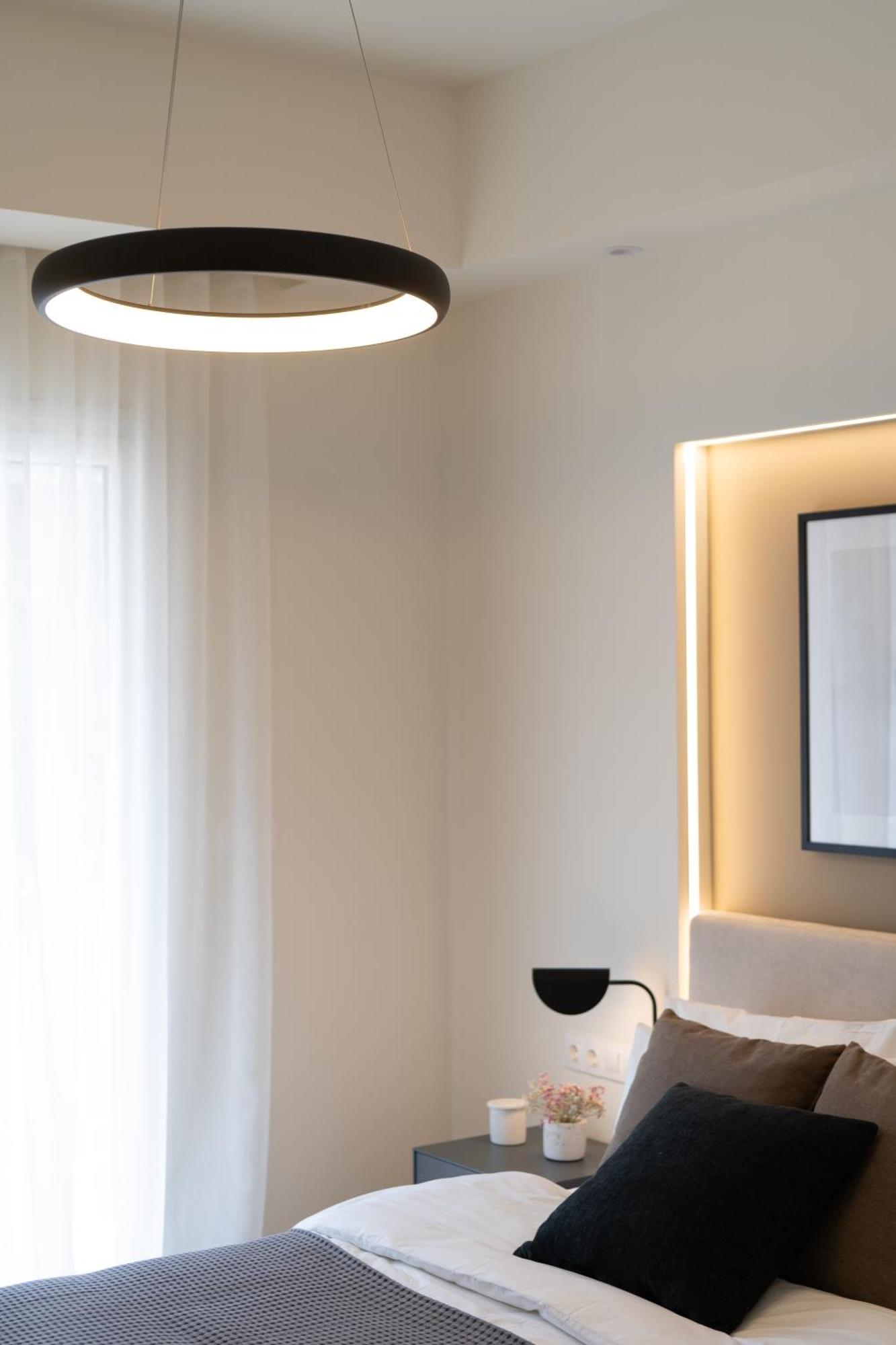 Newly Renovated 2 Bedroom Apartment, 5Min To Metro أثينا المظهر الخارجي الصورة