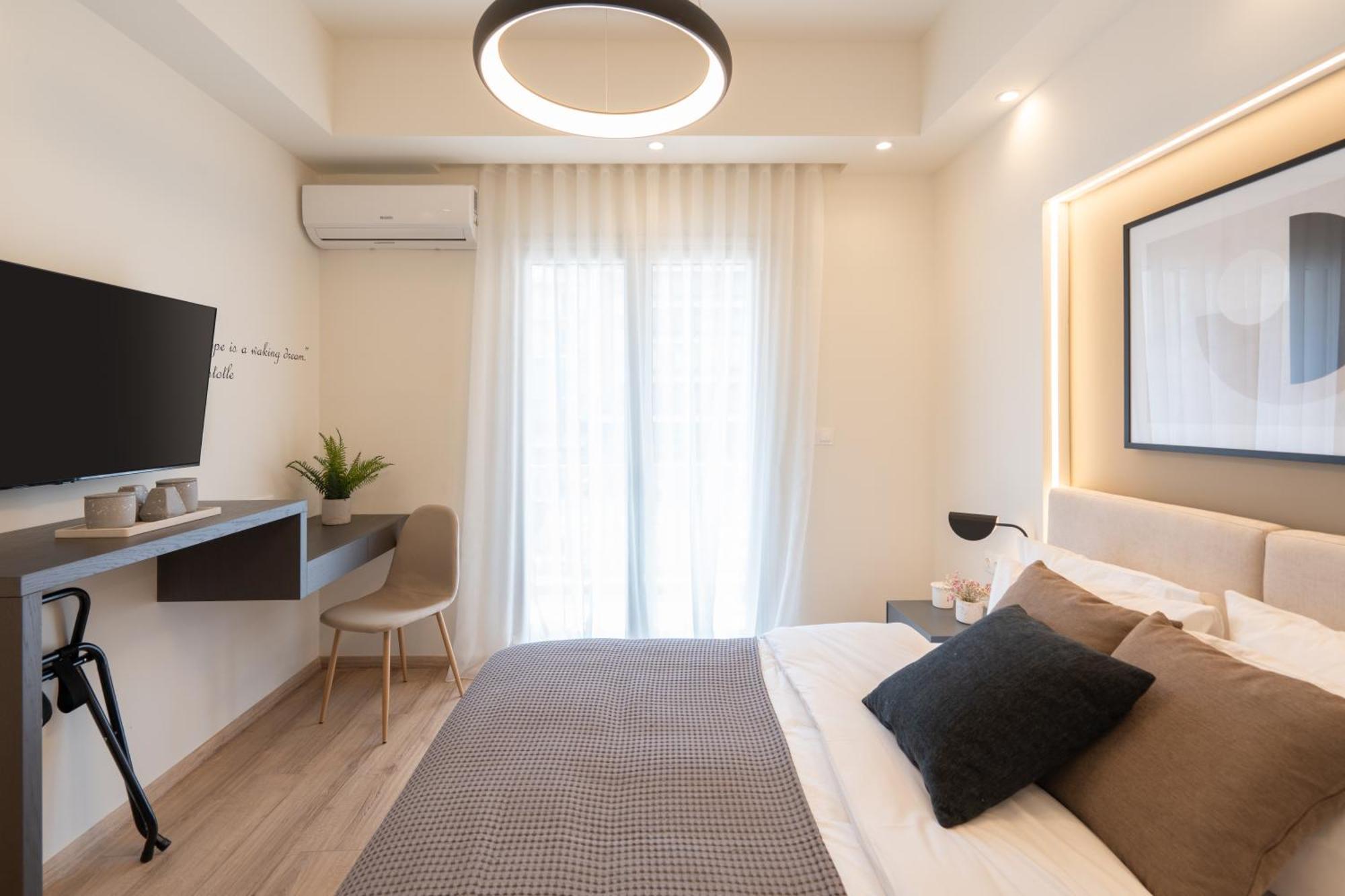 Newly Renovated 2 Bedroom Apartment, 5Min To Metro أثينا المظهر الخارجي الصورة