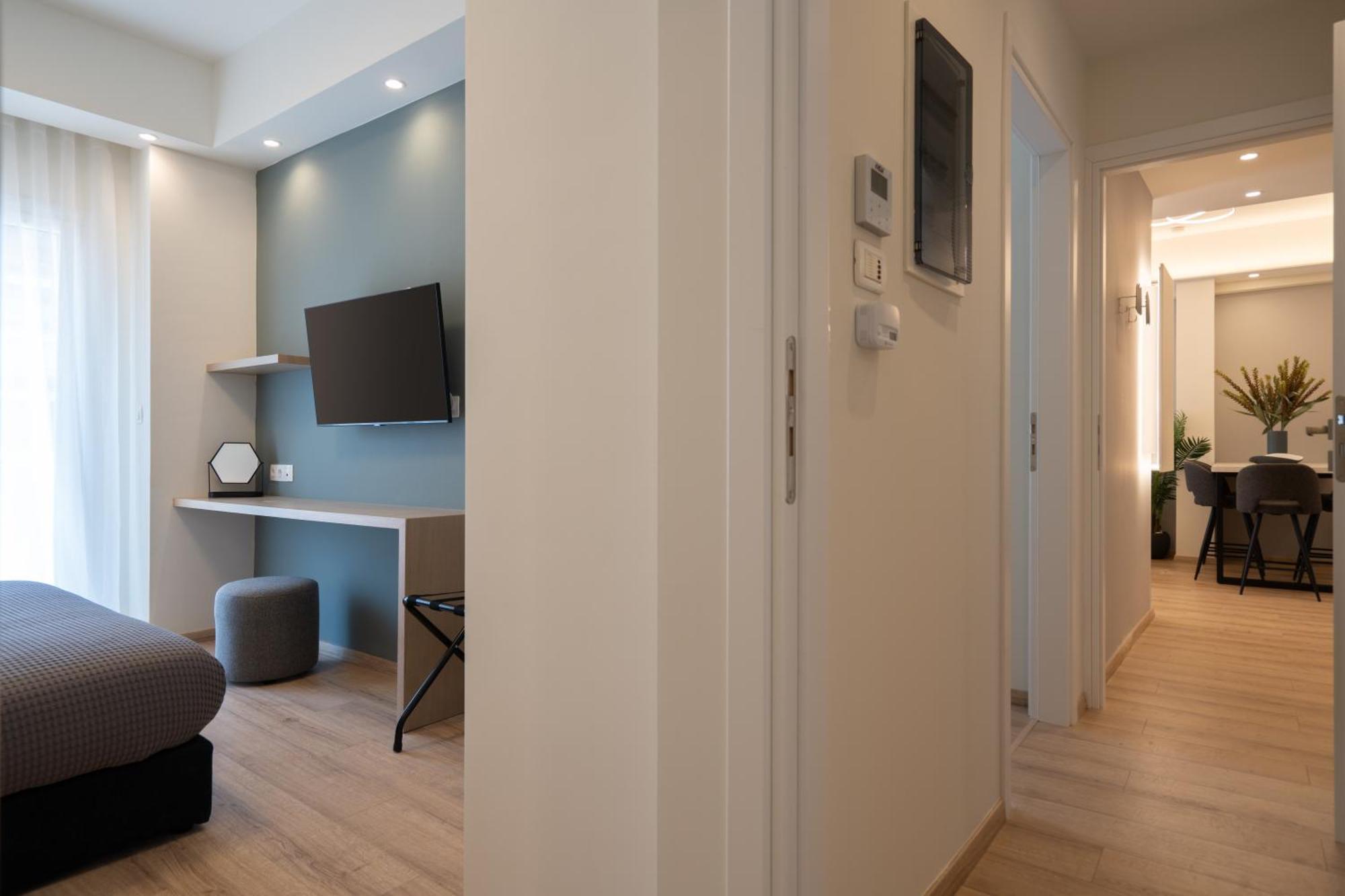Newly Renovated 2 Bedroom Apartment, 5Min To Metro أثينا المظهر الخارجي الصورة